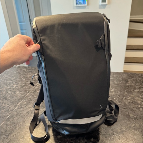 Lululemon backpack - Picture 3 of 10